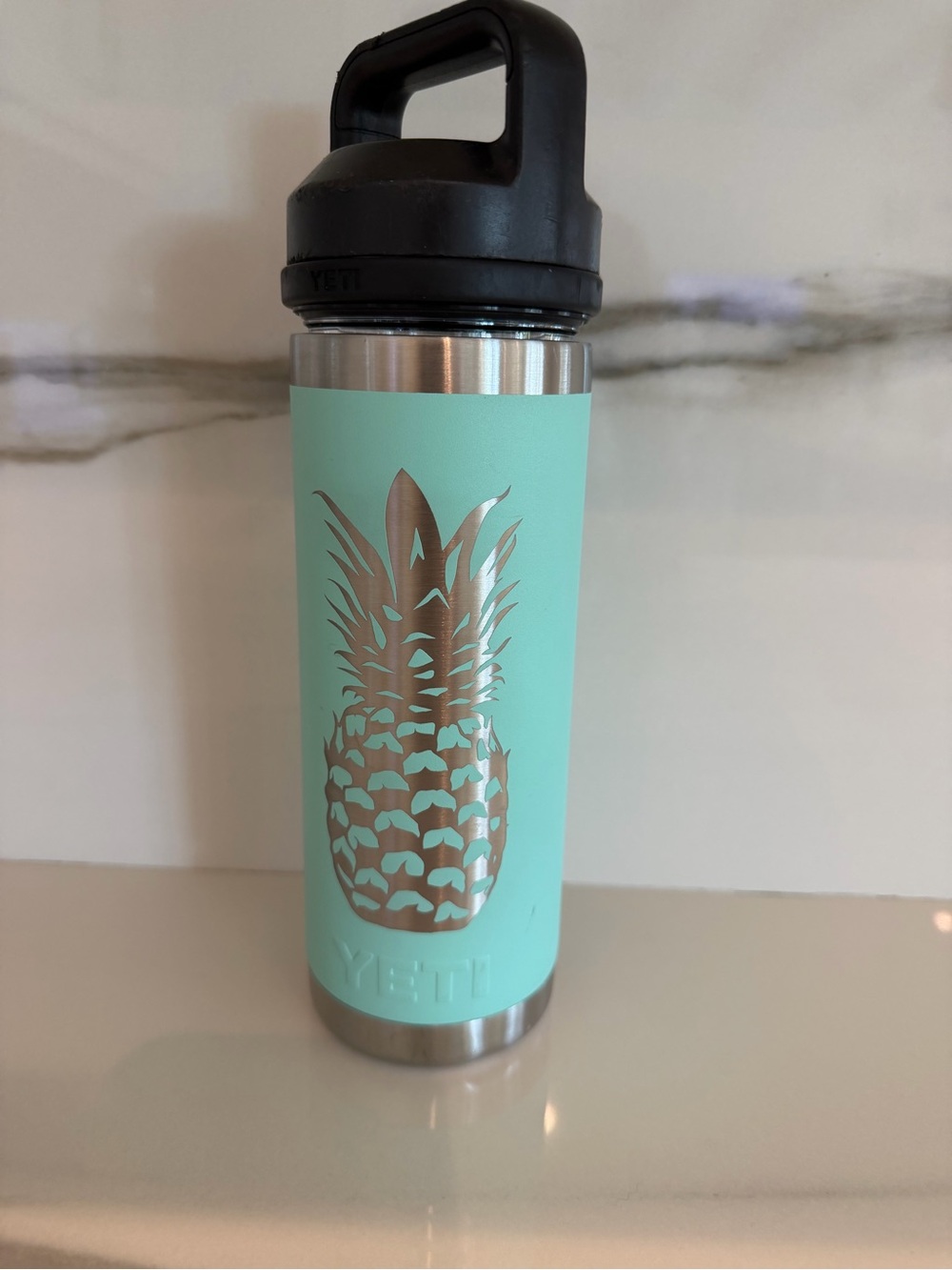 Yeti Mint Stainless Bottle with Rose Gold Pineapple